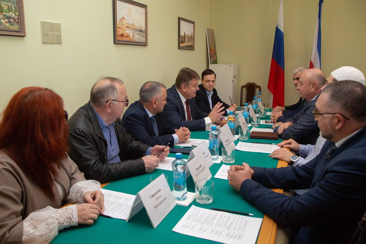 Дагестанская делегация посетила Республику Крым